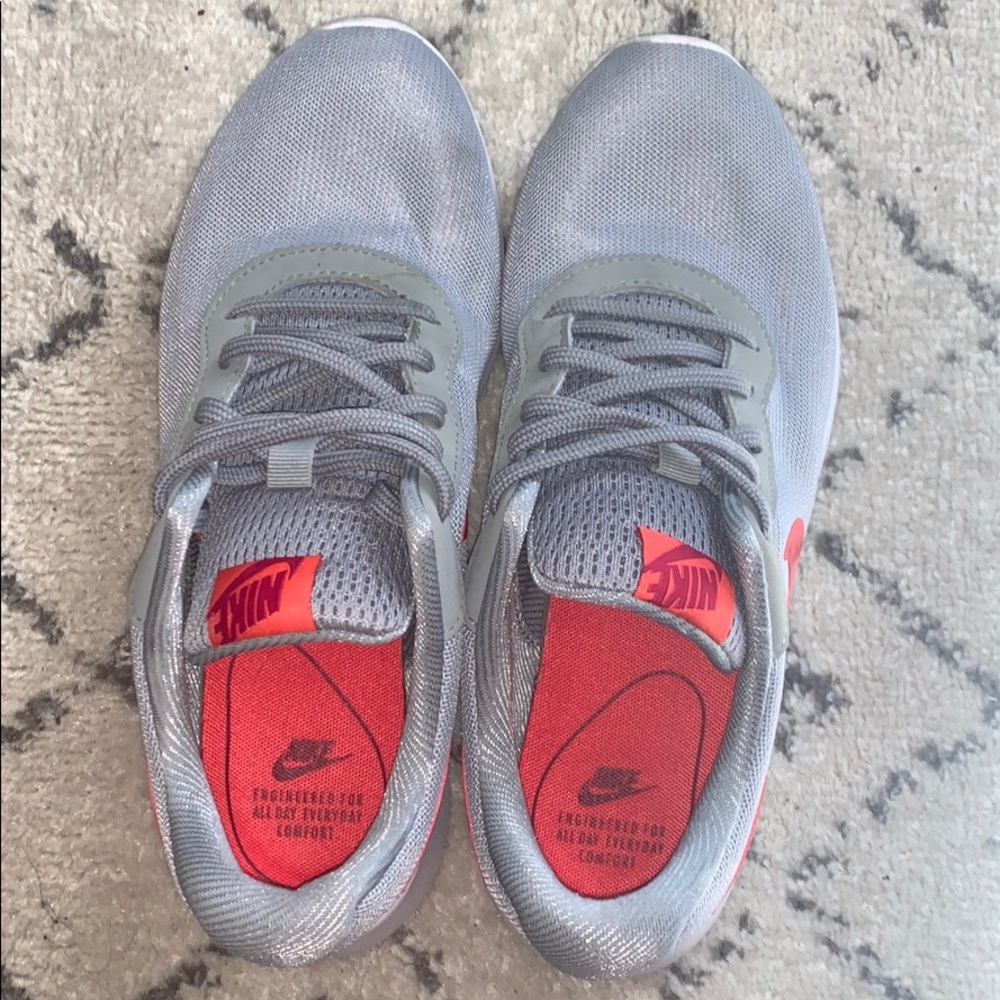 Nike Tanjun Sneaker- Grey/Red